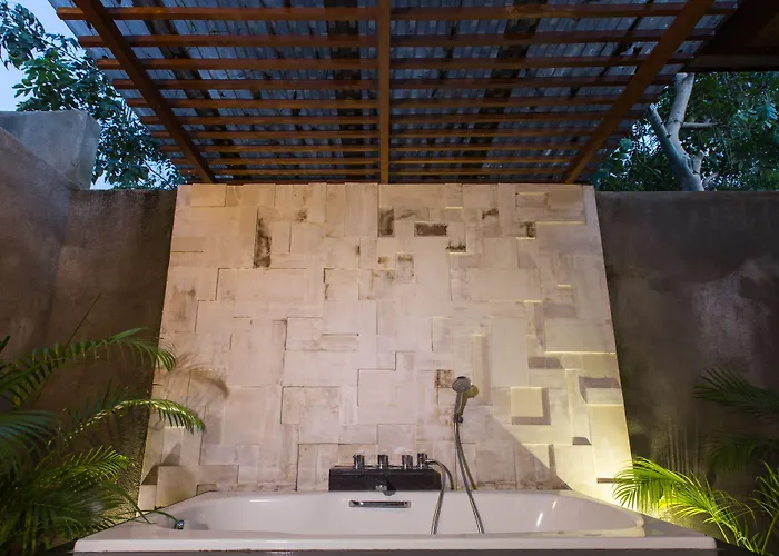 The Astari And Jimbaran (Bali)