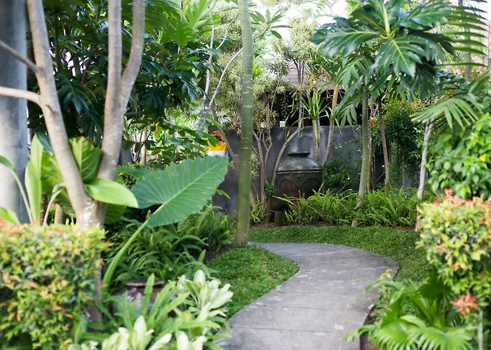 Villa The Astari And *